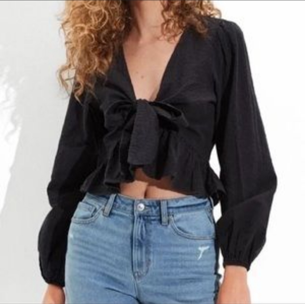 AMERICAN Eagle Gauzy linen Peplum Blouse Women's XL 2/$25